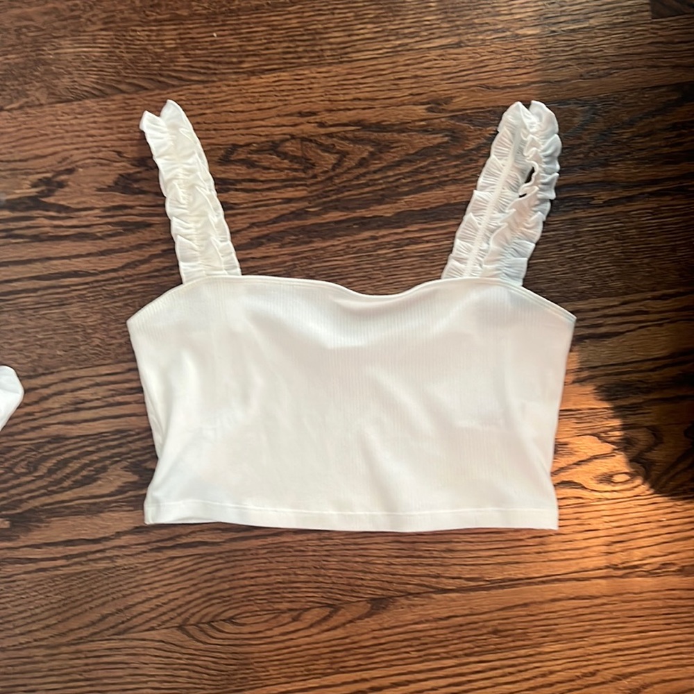 SUNDAY BEST CROP TOP TANK